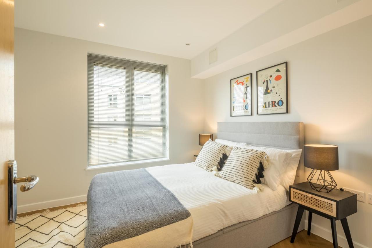 Executive 2Br Apartment Next To Station + Parking Cambridge Exterior foto